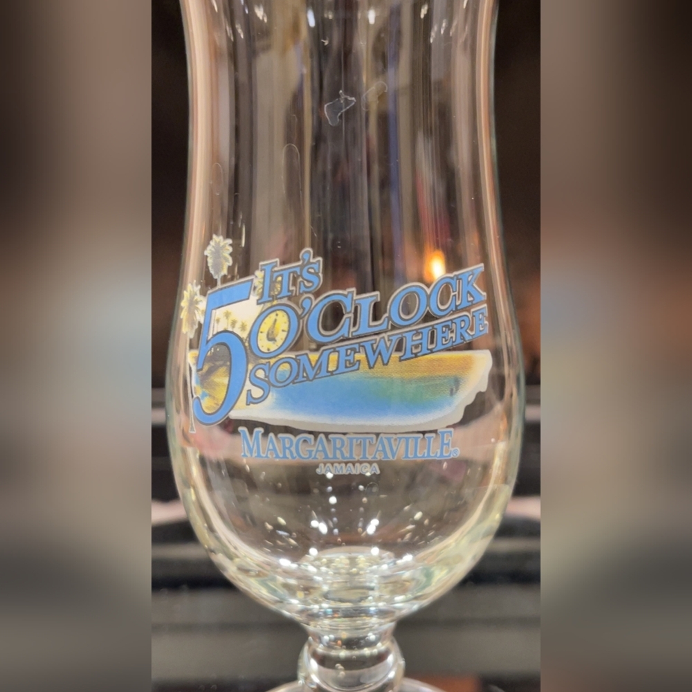 EC - 22 Oz. Margaritaville Jamaica Hurricane Glass - Picture 3 of 7
